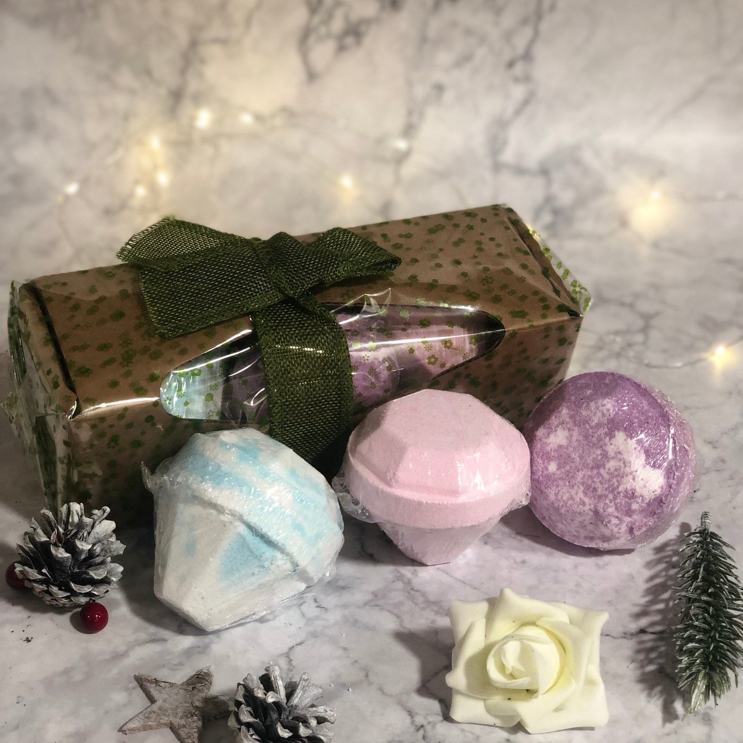 Set Of 3 Gemstone Bathbombs Gift Pack - Mix 1 - Dai’s Sundries