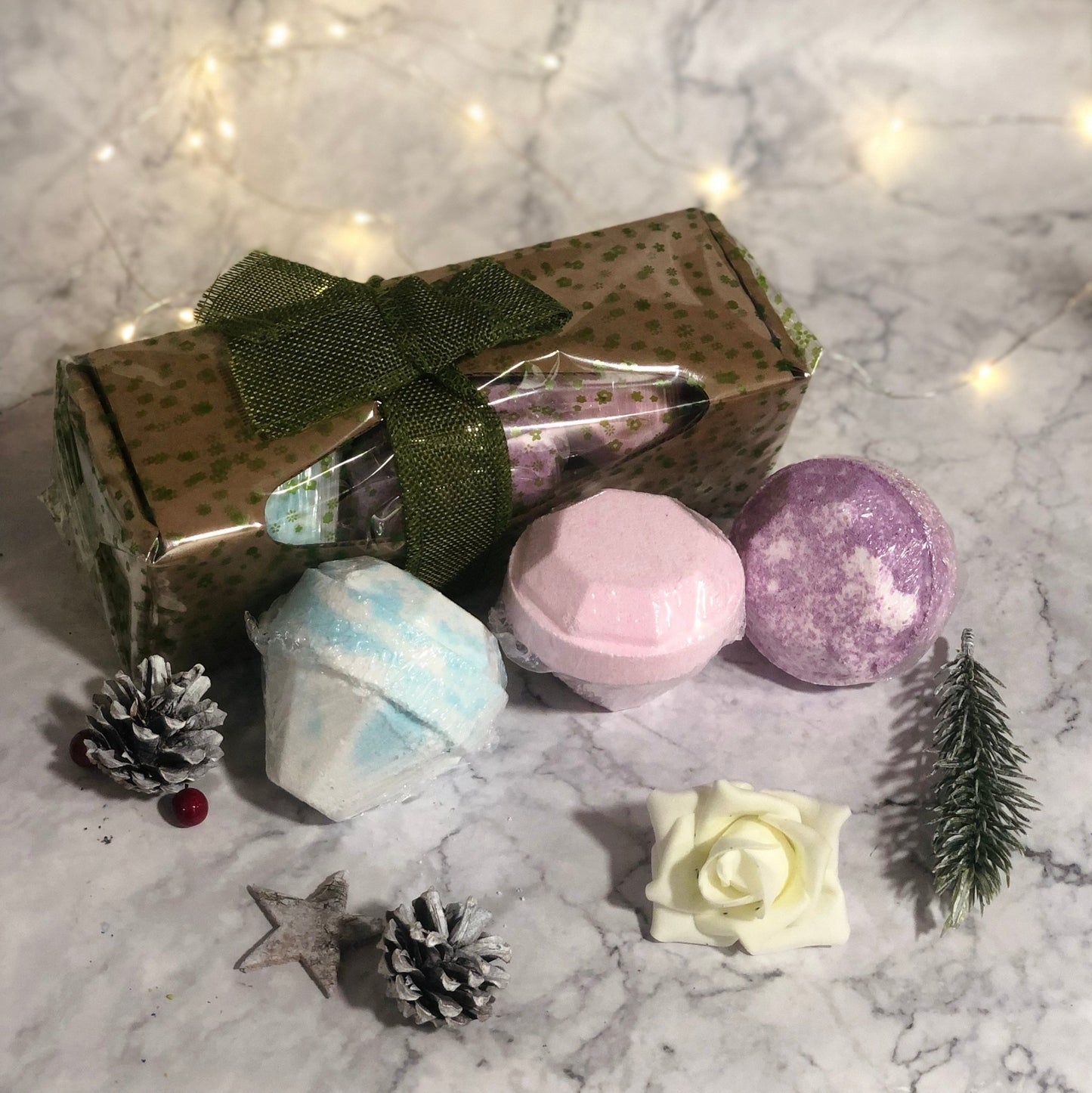 Set Of 3 Gemstone Bathbombs Gift Pack - Mix 1 - Dai’s Sundries